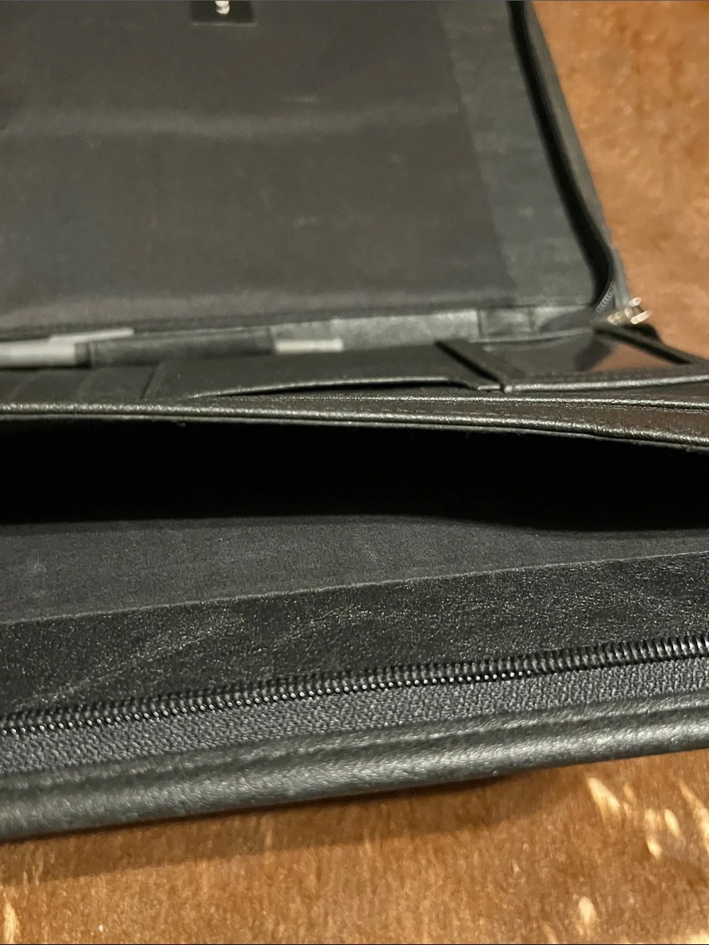 Boston Scientific Scimed Leeds Black Faux Leather Zip Around Organizer Portfolio